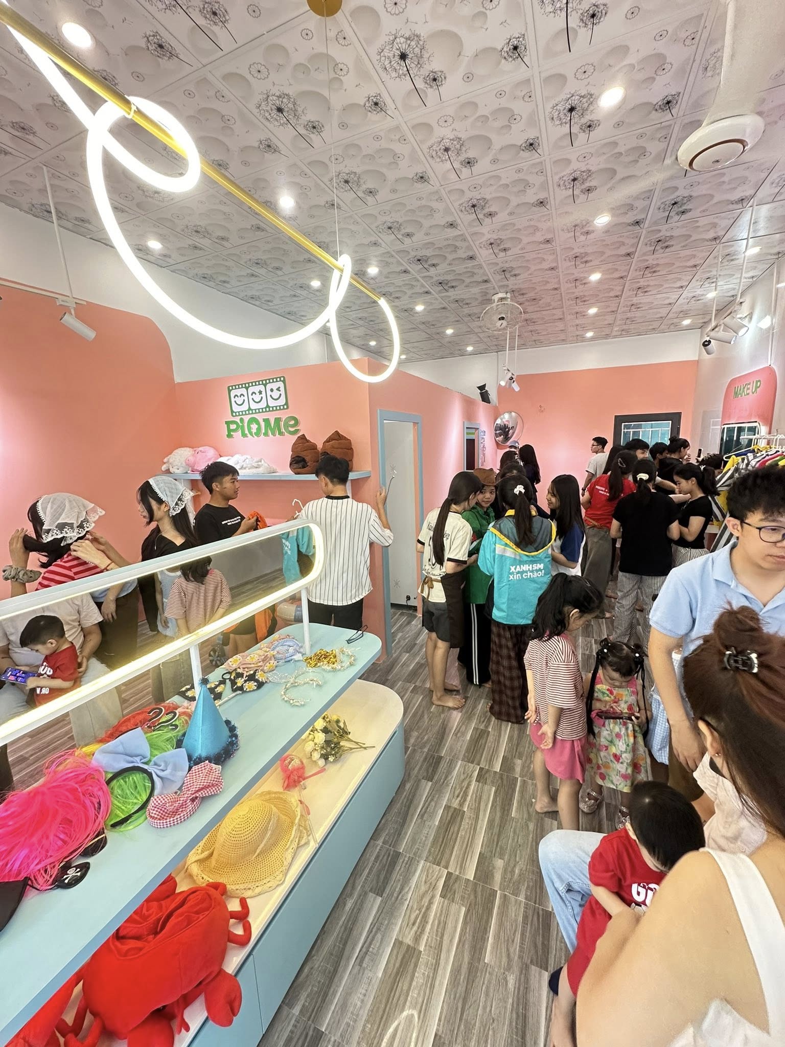 Picme Biển Quỳnh - Photobooth Studio